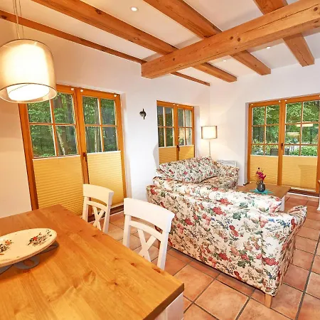 Holiday home Strandschloesschen - Haushaelfte 1 *
