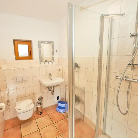 Vakantiehuis Strandschloesschen - Haushaelfte 1 *