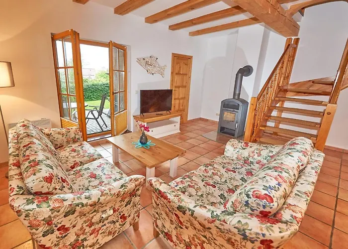 Strandschloesschen - Haushaelfte 1 * Sellin (Rugen)