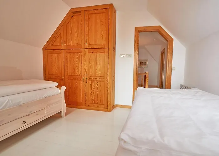 Strandschloesschen - Haushaelfte 1 Holiday home *