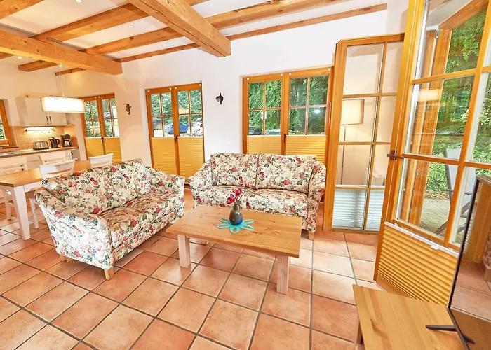 Strandschloesschen - Haushaelfte 1