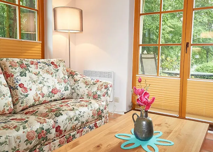 Hébergement de vacances Strandschloesschen - Haushaelfte 1 Sellin (Rugen)