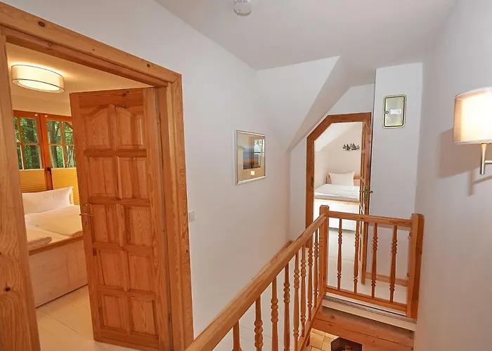 Holiday home Strandschloesschen - Haushaelfte 1 *